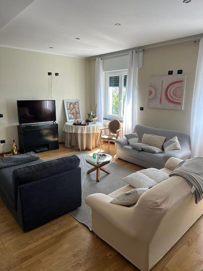 Luxury Center Appartment Novi Ligure Exterior photo